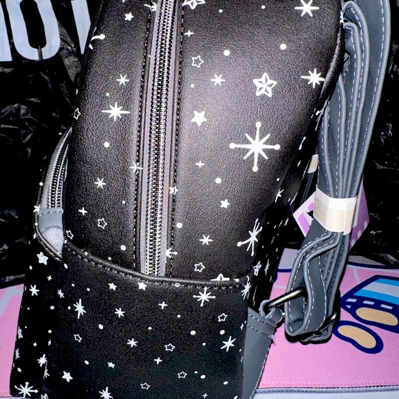 NWT Loungefly Kuromi Crystal Ball Glow-In-The-Dark Mini Backpack - Picture 5 of 5